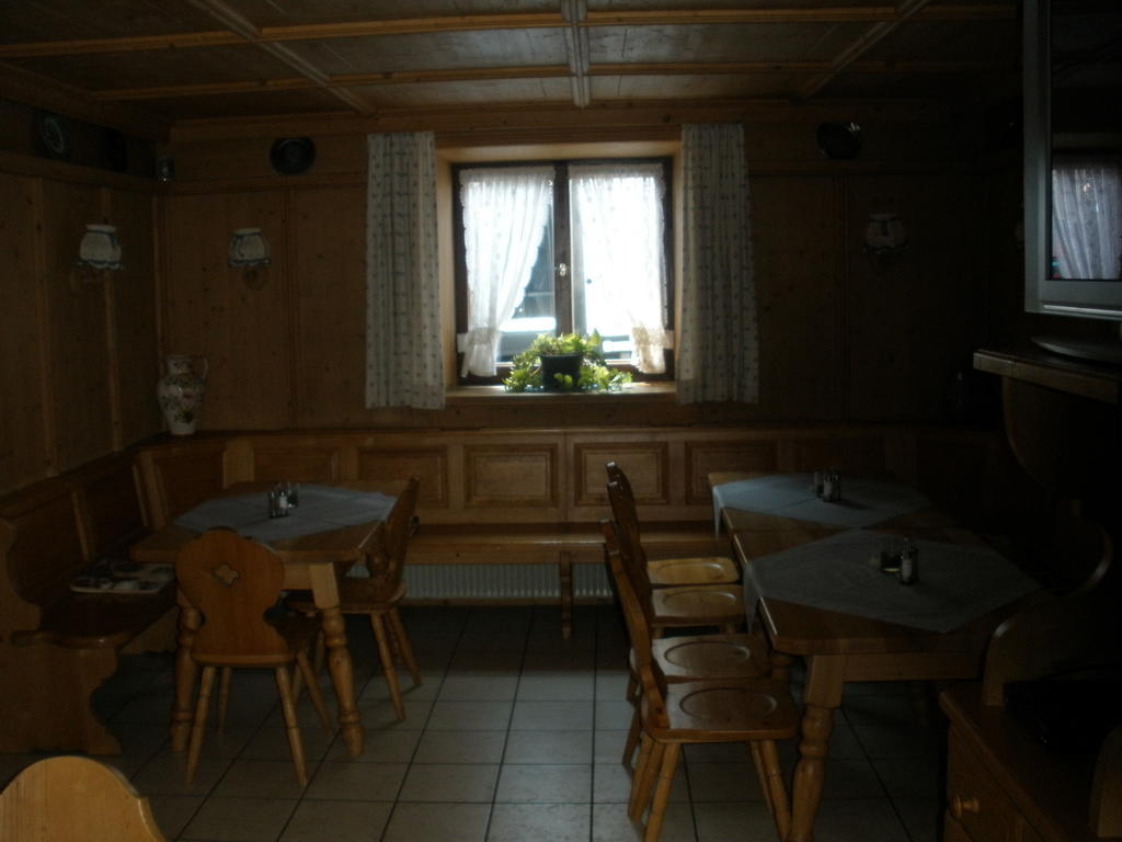 Alpengasthof Zur Loisach Otel Grossweil Dış mekan fotoğraf